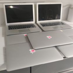 Apple MacBook Air 13" (2015) - Model A1466

macOS Monterey installed

Intel Core i5 1.6GHz

8GB RAM | 256GB SSD

Intel HD Graphics 6000

iCloud Unlock