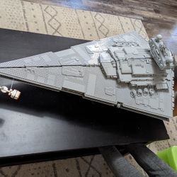 UCS Imperial Star Destroyer (LEGO set 75252)