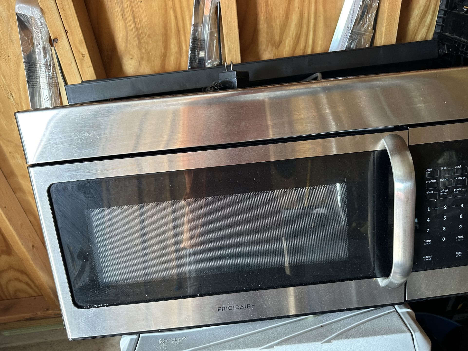 Frigidaire Stainless Steel Microwave 