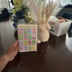 Silhouette Vases 