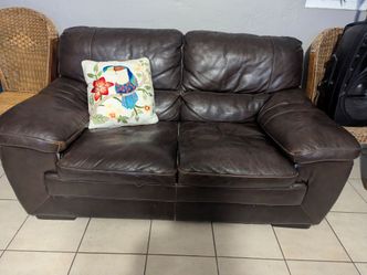 COUCH LOVESEAT DARK COFFEE BROWN LEATHER
