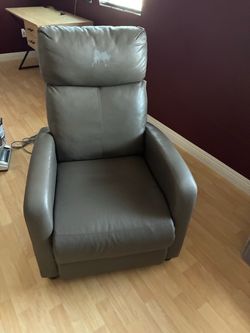 RECLINER