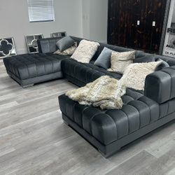 Sectional Couch 