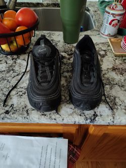 Nike tennis Shoe kids 4.5