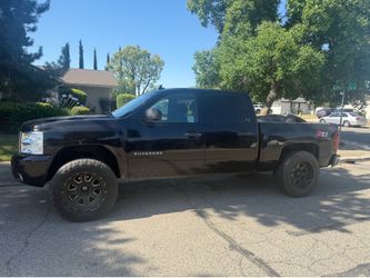 20" Chevy Silverado GMC Sierra Wheels Rims 6x6.5 lug pattern mud tires