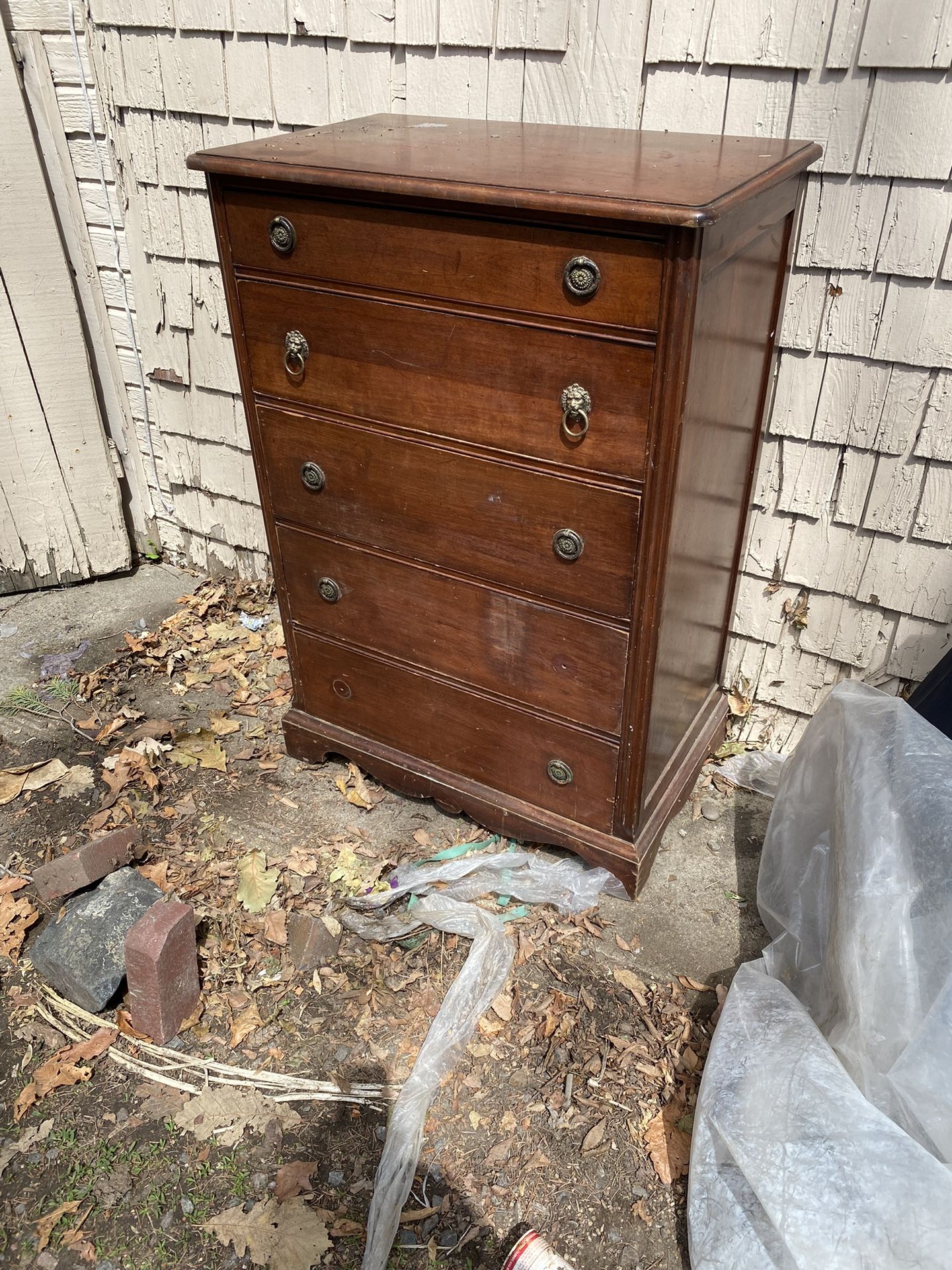 Dresser Old