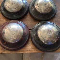 Antique 1930s-1940s Ford Hubcaps
