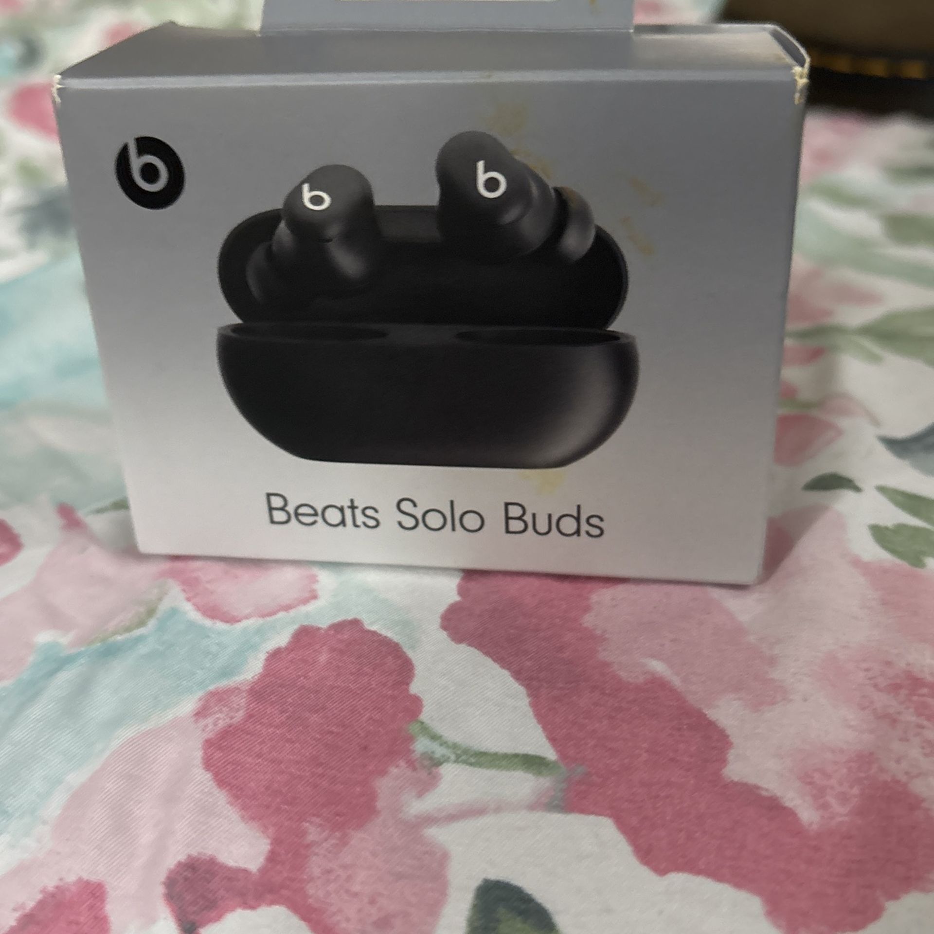Beats Solo Buds