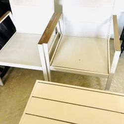 Outdoor Patio Set—New!
