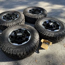 Brand New Ford Super Duty Tremor Wheels
