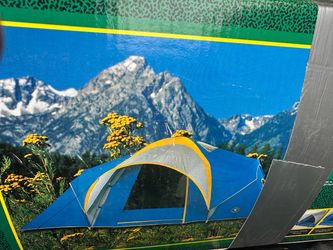 Academy Boardway 10 person Outdoor Tent (Great Condition)