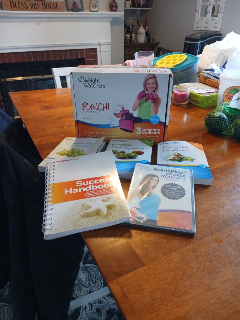 Weight Watchers Complete Punch Workout Set And WW  Books
