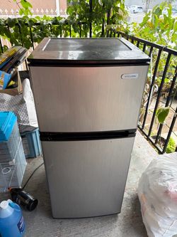 Vissani Stainless Steel Mini Fridge