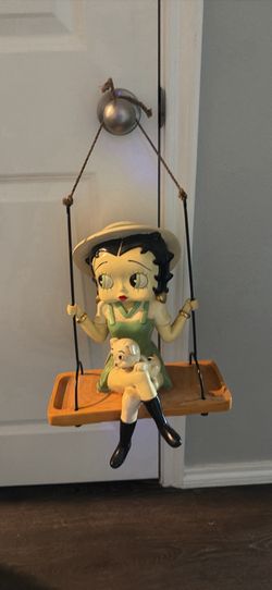 Betty boop figure