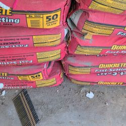 8 4*4 
 Y Bolsas de cemento Rojo