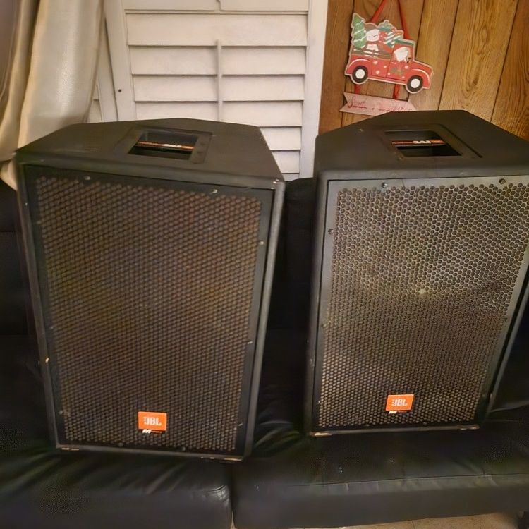 2 JBL MP415 (NON POWERED)SPEAKER S