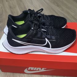 Nike Air Zoom Pegasus 38 Black White (Women's)