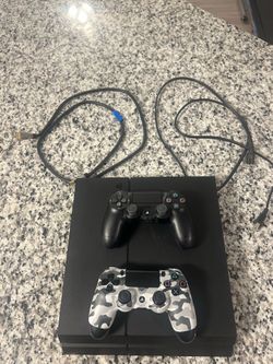 PlayStation 4 & PlayStation 5 Bundle – 3 Controllers Included