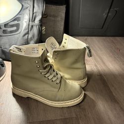 Dr. Martin Boots