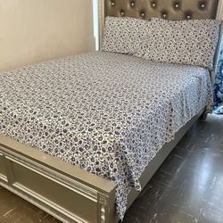 Queen Size Bed With Pillow Top mattress And box spring and bed frame $600 