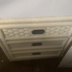 3 DRAWER WOODEN DRESSER