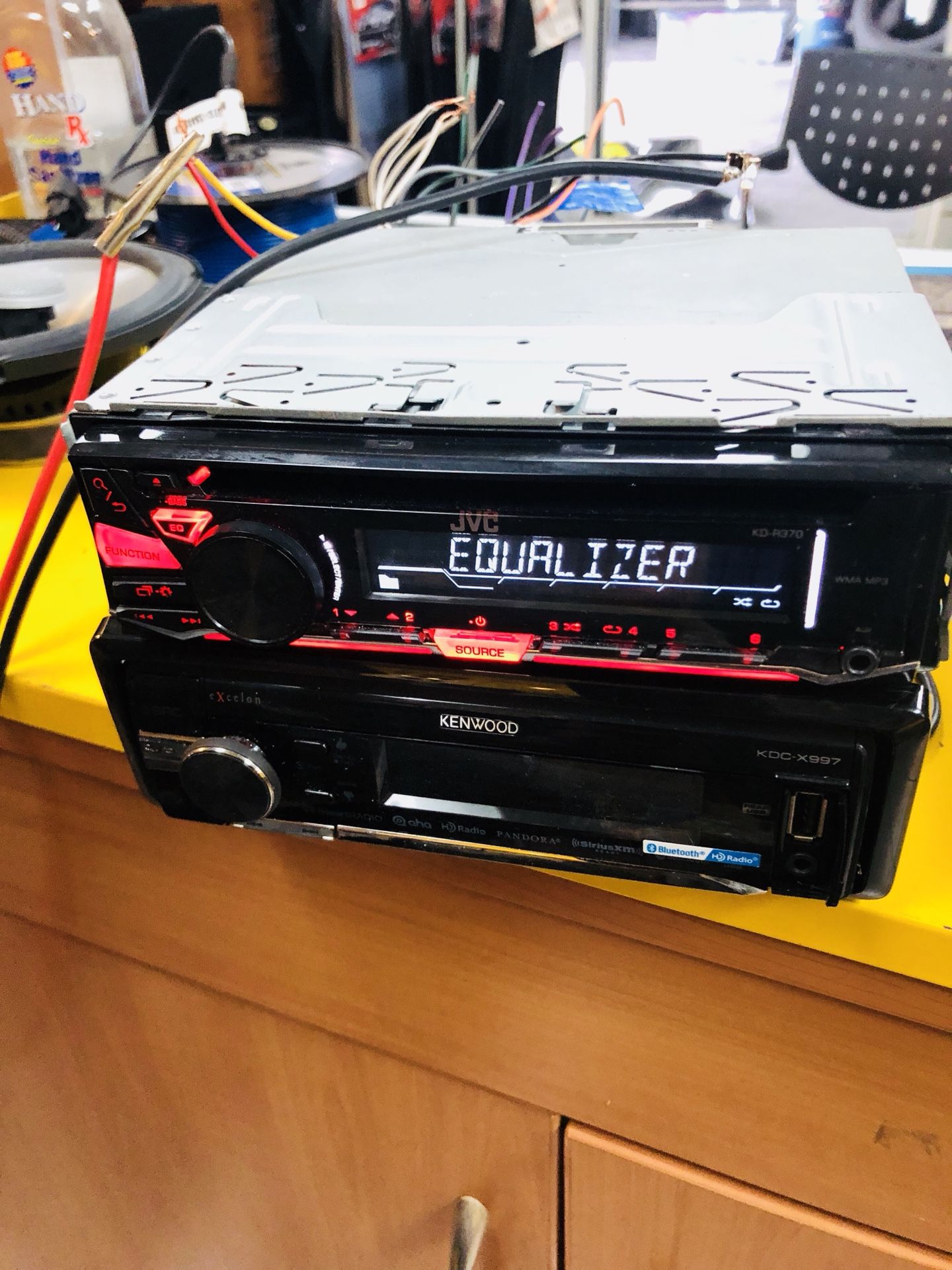 JVC KD-R370 In-Dash Car Stereo CD/MP3 Player Receiver w/Dual Aux Inputs