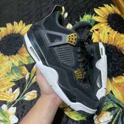 Jordan 4s Royalty 