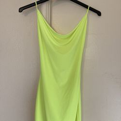 Day &Night Women Dress Yellow Color Sleeveless For Cocktail Or Dinner Size Small 