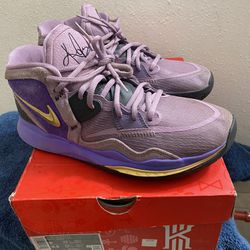 Nike kyrie infinity amethyst wave Authentic  Size 8 mans,