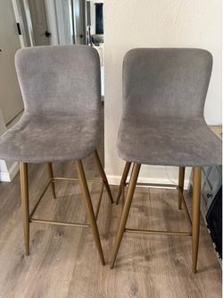 Set of Barstools