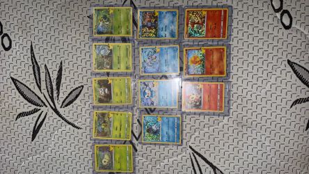 Pokemon holos from 25th anniversary set