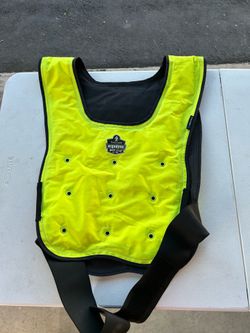 Ergodyne Chill-Its Cooling Vest - One Size Fits Most - Hi-Vis Yellow