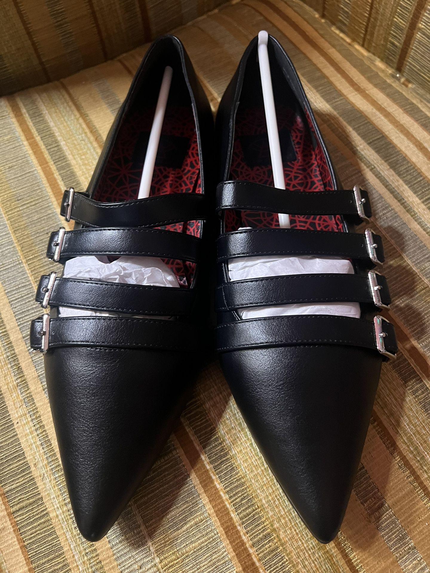 Coven Black Flat Women’s Shoes
