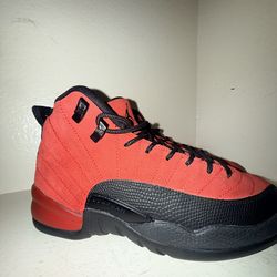 Air Jordan 12 (SZ 6.5 Boys)