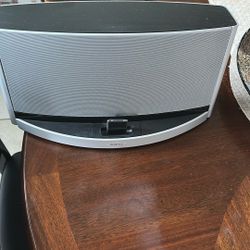 Bose Sounddock Digital Music System