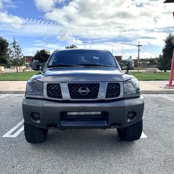 2012 Nissan Titán SV