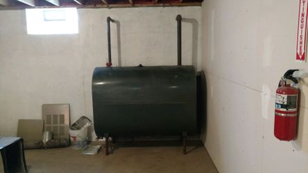 Oil or water tank 275 gal. 