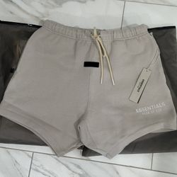 Fear of God Essentials Sweatshort Silver Size Small  