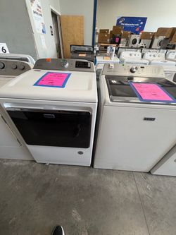 Maytag Washer and Dryer Set