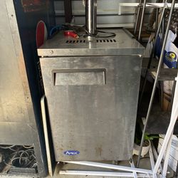 Atosa MKC23GR 23" 1-Door Draft Beer Cooler (used)
