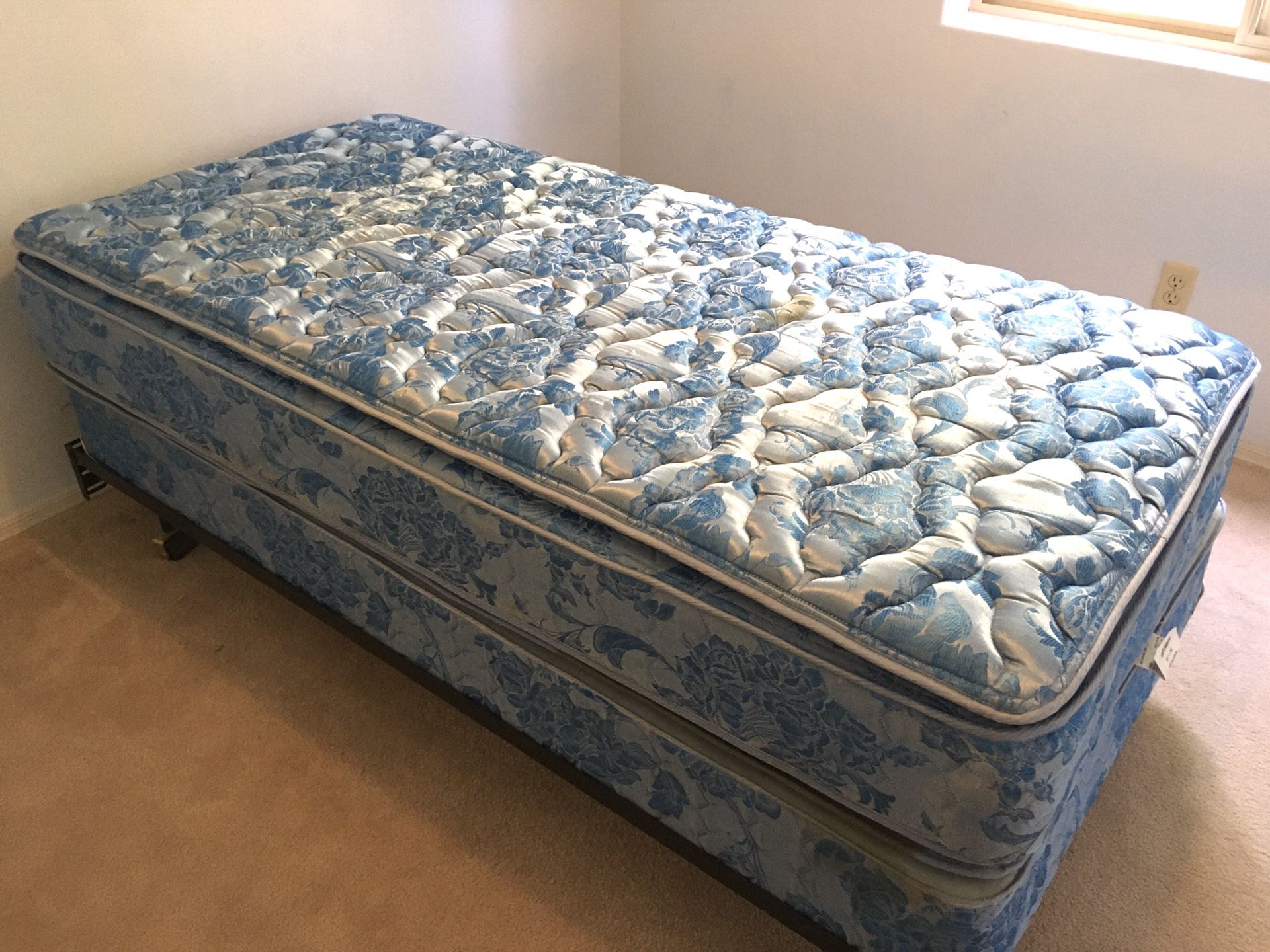 Twin mattress, box spring and bed frame