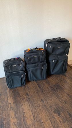 Black Soft-Shell Luggage Set of 3