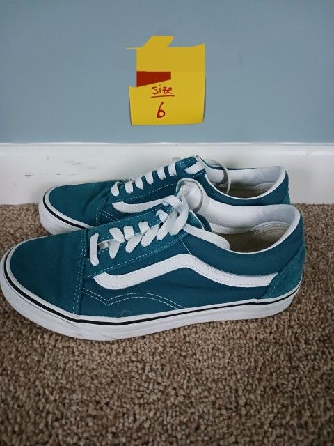 Vans, Old Skool color theory Deep Teal & White skate Shoes, Size 6
