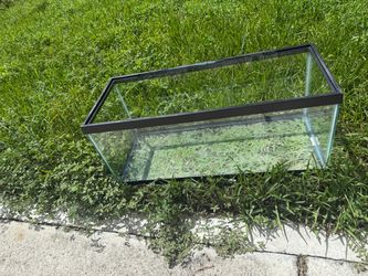 20 Gallon Long Aquarium  Cracked Rim