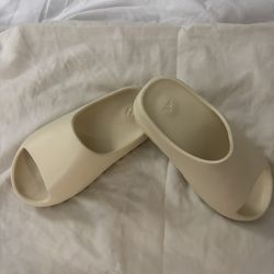 Adidas Yeezy Slides Size Child Sz 2 Yoke