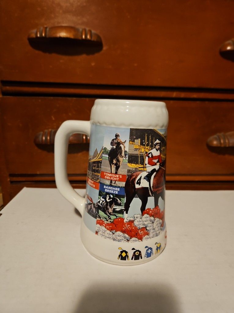 1999 Saratoga Springs Horse Racing Beer Stein