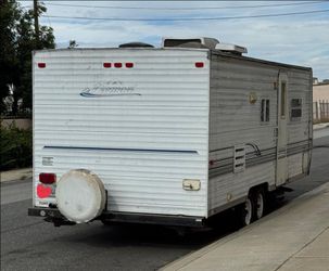 2003 HOOK RV TRAINER