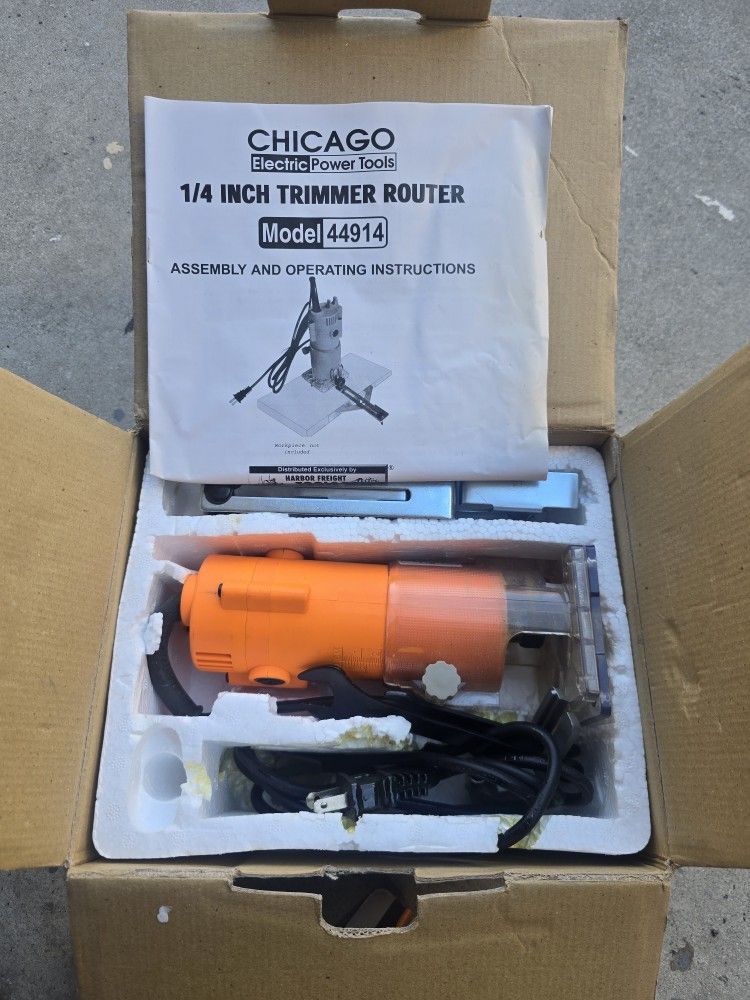 💥 Chicago Electric 1/4” Trimmer Router – Model 44914 💥
🔥 Brand New / Never Used – Complete in Box 🔥