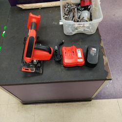 Black & Decker Saw