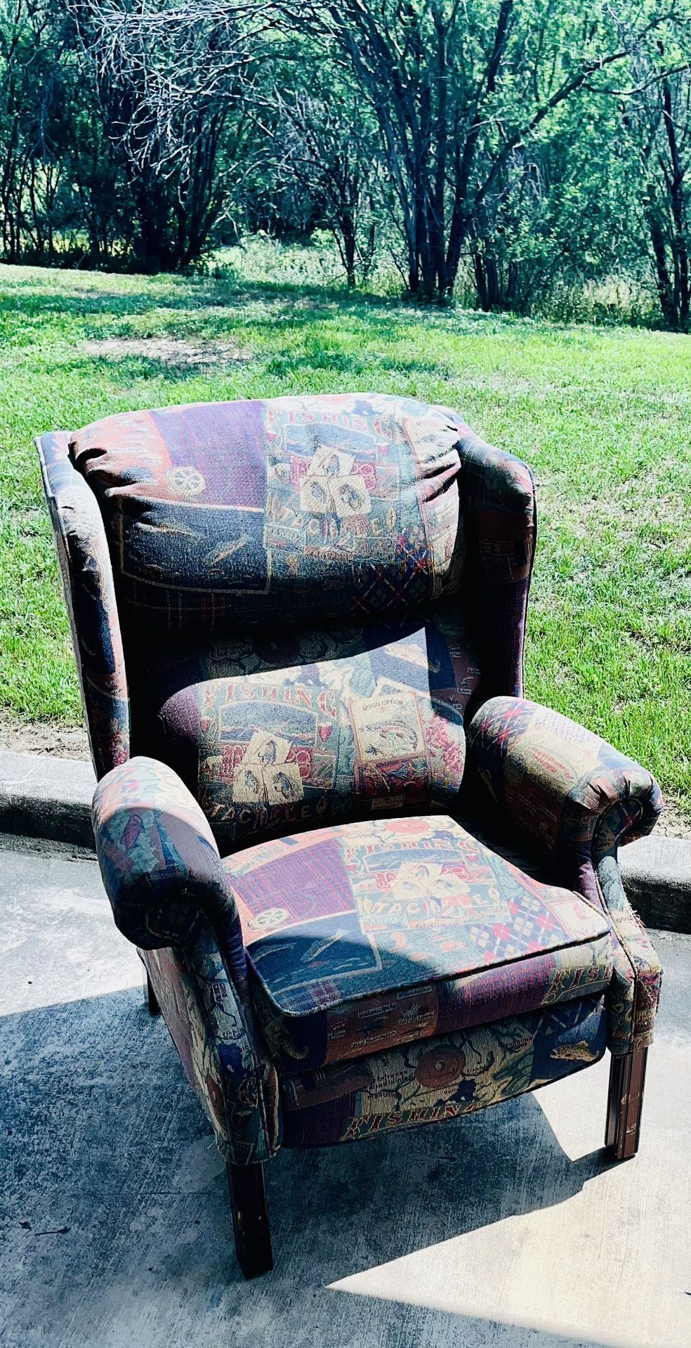 LAZBOY “OUTDOOR LOVERS” RECLINER! ARMCHAIR & FULLY LAID BACK RECLINER! UNDER LEG EXTENSION SEALED FABRIC REPLACEMENT CUTS TO FRESHEN & REPAIR CHAIR 🪑